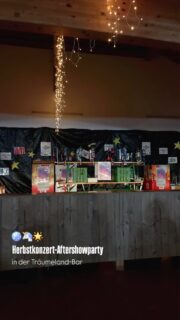 Was darf nach einem Herbstkonzert auf keinen Fall fehlen? Richtig – die Aftershowparty 🥳
Schaut's vorbei in unserer Träumeland-Bar und gönnt euch einen (oder mehrere ;) leckere Drinks. Auf euch warten neben den altbekannten Klassikern auch zwei Special Shots: Waschmaschine & Ahoi Brause Vodka 🌟
Die DJs:
@dj_erdbeer_pago_mit_milch (Freitag)
@hollergunther (Samstag)