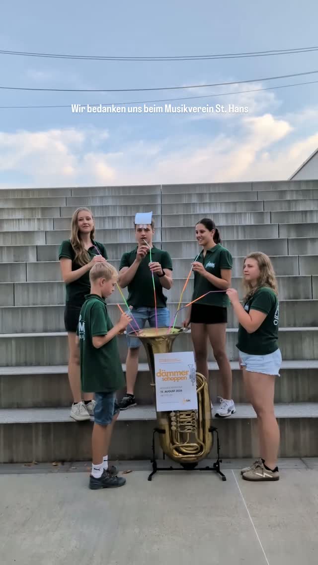 Lieber @musikverein_sanktjohannwbg, von uns gibt es leider keine Jause für euch 😋
Eine Jause & kühle Getränke gibt's aber auf jeden Fall bei unserem Dämmerschoppen am 15. August. Wir freuen uns auf einen gemütlichen Sommerabend mit euch 🌞
@mvstoswald & @mv.hofkirchen - euch wünschen wir genau so viel Spaß bei der Zehnbach-Challenge, wie wir es hatten. Ihr habt ab heute eine Woche Zeit, um ein Video zu posten, bei dem ihr aus einem besonderen Gefäß trinkt, ansonsten freuen wir uns auf eine Jause von euch 😉
